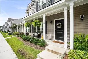 220 Admiration Ave, Beaufort, SC 29906 - Photo 1