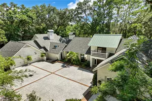 8 Royal Crest Dr, Hilton Head Island, SC 29928 - Photo 1