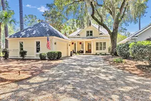 17 Toppin Dr, Hilton Head Island, SC 29926 - Photo 1