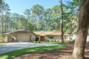 20 Edgewood Dr, Hilton Head Island, SC 29926 - Photo 1
