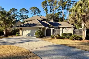 20 Strawberry Hill Rd, Hilton Head Island, SC 29928 - Photo 1