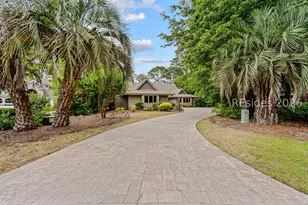 28 Lenora Dr, Hilton Head Island, SC 29926 - Photo 1