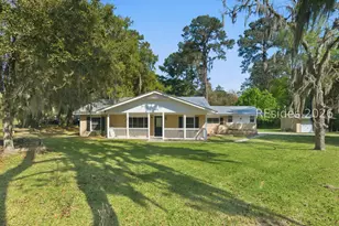 3014 Shell Point Rd, Beaufort, SC 29906 - Photo 1