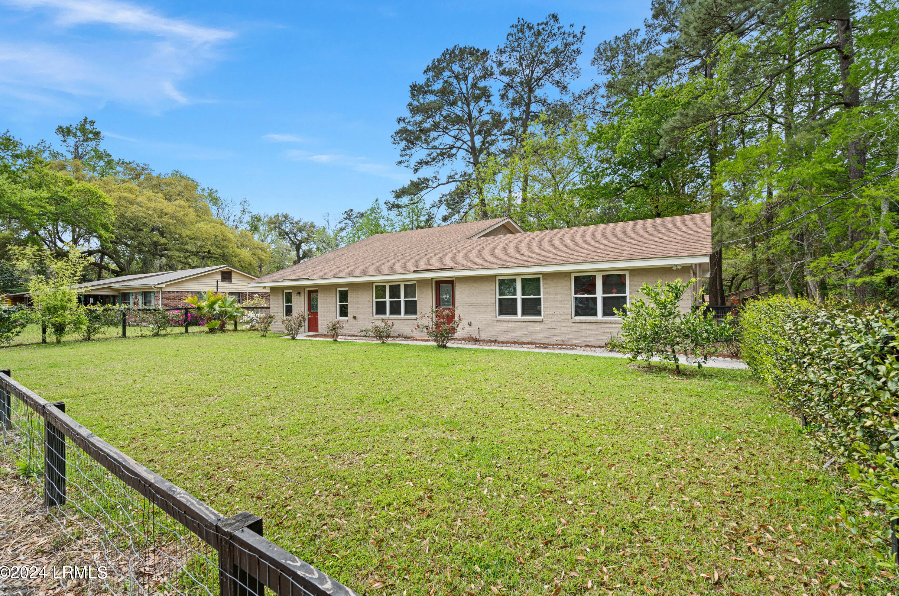 1010 Pecan St, Beaufort, SC 29906