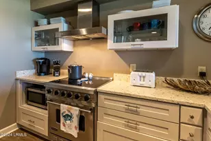 6 N Harbor Dr, Harbor Island, SC 29920 - Photo 10