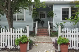 906 10th St, Port Royal, SC 29935 - Photo 1