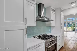 17 Bridgeport Ln, Hilton Head Island, SC 29928 - Photo 14