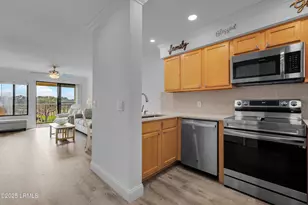 663 William Hilton Pkwy, Hilton Head Island, SC 29928 - Photo 2