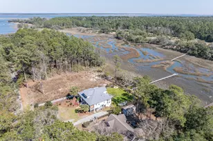 8 E River Dr, Beaufort, SC 29907 - Photo 60