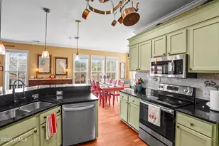 8 E River Dr, Beaufort, SC 29907 - Photo 32