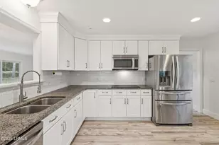 19 Pickens St, Beaufort, SC 29907 - Photo 6