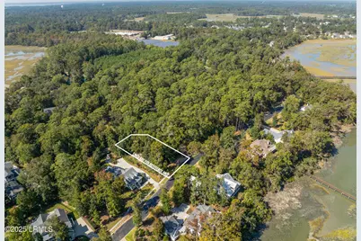 256 De La Gaye Point, Beaufort, SC 29902 - Photo 8