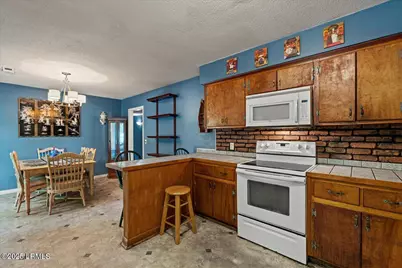 3003 Cherry Boulevard, Beaufort, SC 29902 - Photo 8