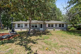 3003 Cherry Blvd, Beaufort, SC 29902 - Photo 1