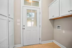 611 Huguenin Dr, Beaufort, SC 29902 - Photo 24