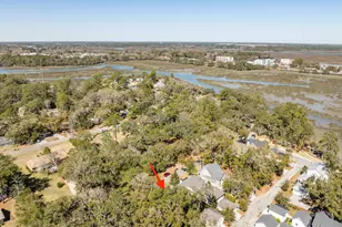 611 Huguenin Dr, Beaufort, SC 29902 - Photo 60