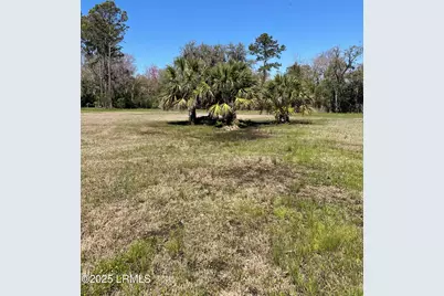 38 Meadowbrook Drive S, Beaufort, SC 29907 - Photo 1