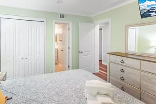 40 Folly Field Rd, Hilton Head, SC 29928 - Photo 20