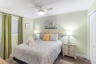 40 Folly Field Rd, Hilton Head, SC 29928 - Photo 18