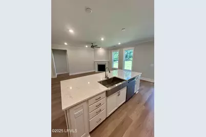 1 Alumni Road, Beaufort, SC 29907 - Photo 16