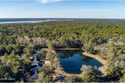 1 Alumni Road, Beaufort, SC 29907 - Photo 6