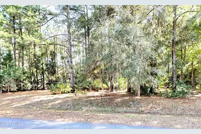 213 Old Plantation Drive W, Beaufort, SC 29907 - Photo 6