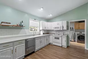 1205 Duncan Dr, Beaufort, SC 29902 - Photo 16