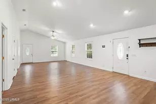 1205 Duncan Dr, Beaufort, SC 29902 - Photo 10