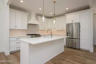 15 Woods Ln, Beaufort, SC 29907 - Photo 10