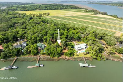 16 Comfort Point, Saint Helena Island, SC 29920 - Photo 2