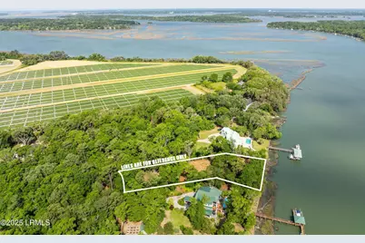 16 Comfort Point, Saint Helena Island, SC 29920 - Photo 10