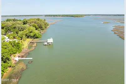 16 Comfort Point, Saint Helena Island, SC 29920 - Photo 4