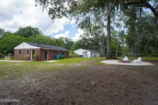 1904 Park Ave, Beaufort, SC 29902 - Photo 16