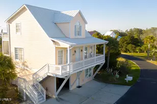 71 Harbour Key Dr, Harbor Island, SC 29920 - Photo 4