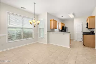 39 Woods Bay Rd, Bluffton, SC 29910 - Photo 4