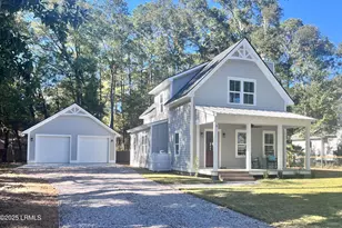 9 Attaway Ln, Beaufort, SC 29907 - Photo 2