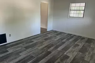 582 Parkwood Terrace, Allendale, SC 29810 - Photo 4