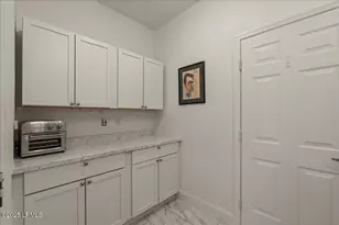 61 Hampton Cir, Bluffton, SC 29909 - Photo 10