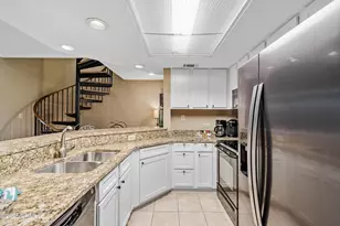 13 Harbourside Ln, Hilton Head Island, SC 29928 - Photo 16