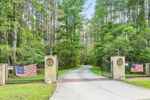 823 Battle Cut Rd, Ridgeland, SC 29936 - Photo 2