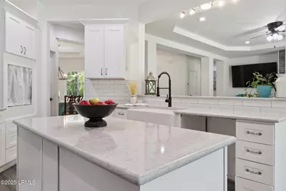 100 Drayton Drive, Ridgeland, SC 29936 - Photo 8