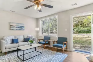 162 James St, Beaufort, SC 29902 - Photo 4