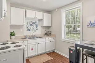 162 James St, Beaufort, SC 29902 - Photo 6