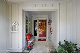 10 Water Thrush Pl, Hilton Head Island, SC 29926 - Photo 2