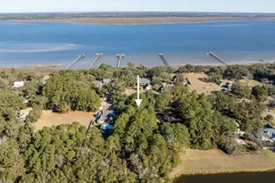 213 Old Plantation Dr W, Beaufort, SC 29907 - Photo 2