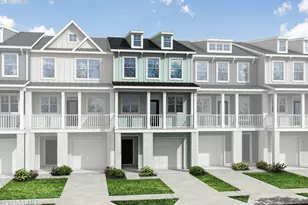 423 Parkside Commons, Bluffton, SC 29910 - Photo 1