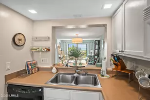 4 Harbor Dr N, Harbor Island, SC 29920 - Photo 8