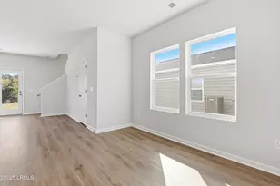 598 Aviation Dr, Ridgeland, SC 29936 - Photo 2