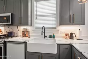 1008C 12th St, Port Royal, SC 29935 - Photo 18