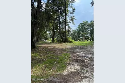 16 W Haven, Beaufort, SC 29906 - Photo 2